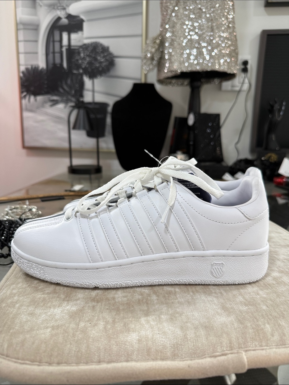 K-Swiss Women's White Low-Top Lace-Up Sneakers new with tags